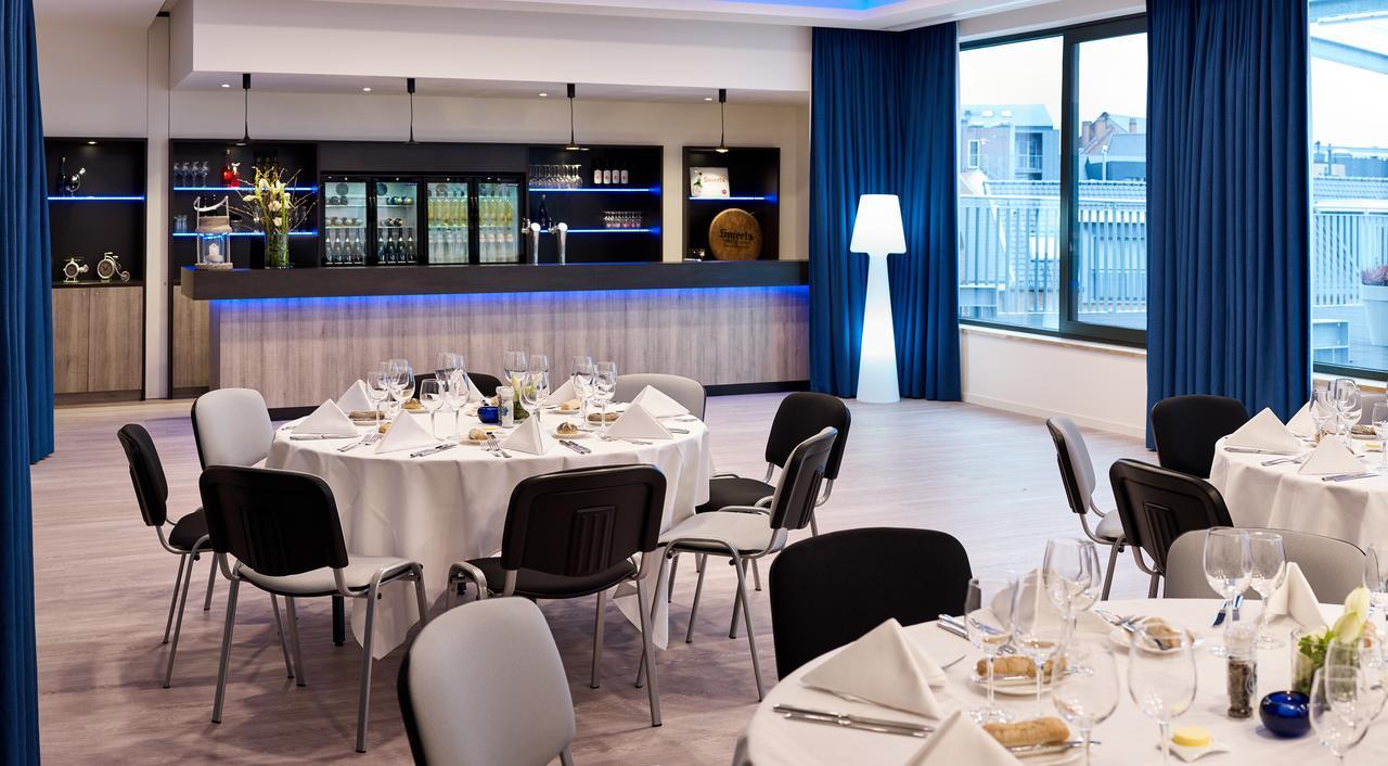 Radisson Blu Hotel, Hotel